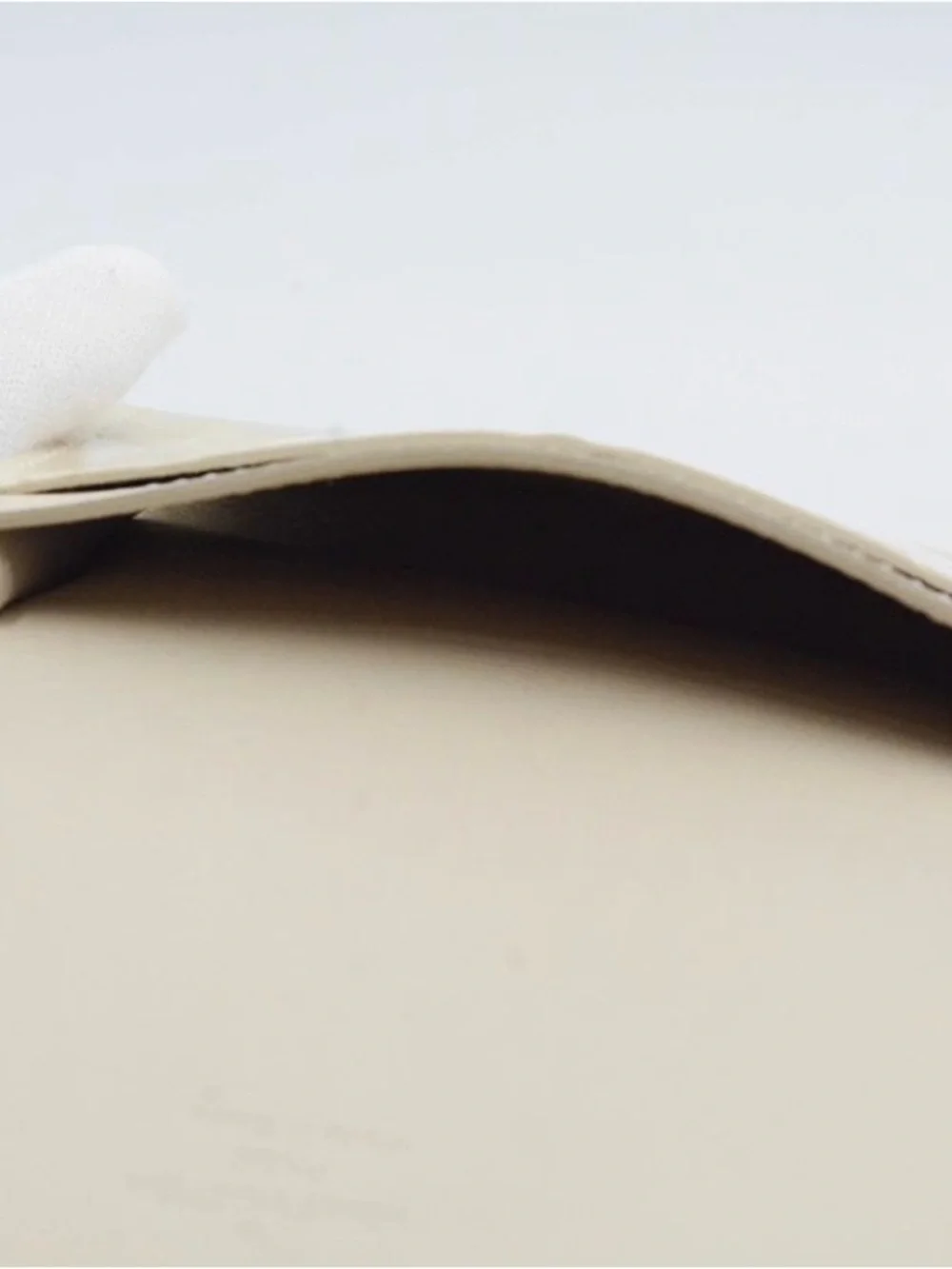 Louis Vuitton Cream Vernis Monogram Compact Wallet with Gold Hardware